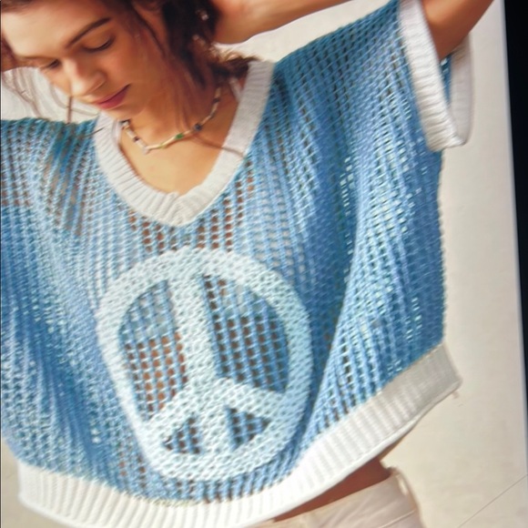 035 Stylish Blue Mesh Sweater with Peace Sign - Picture 2 of 3